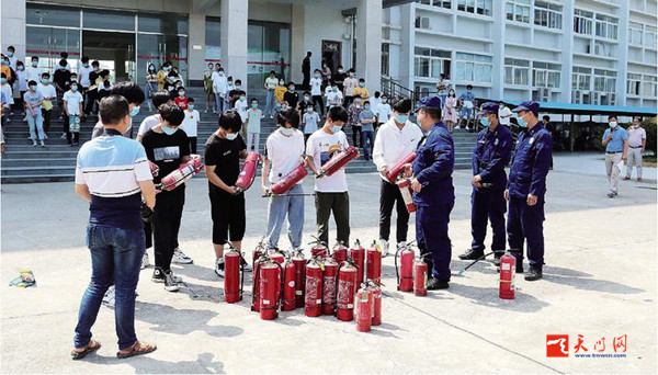 消防宣傳進學校